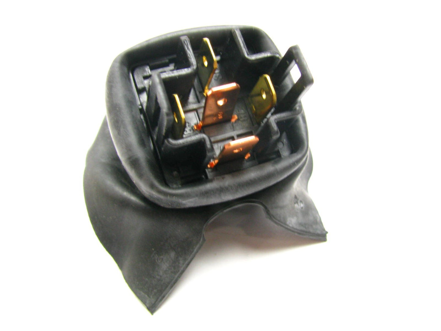 NEW GENUINE Power Relay OEM For Hyundai 9523033506