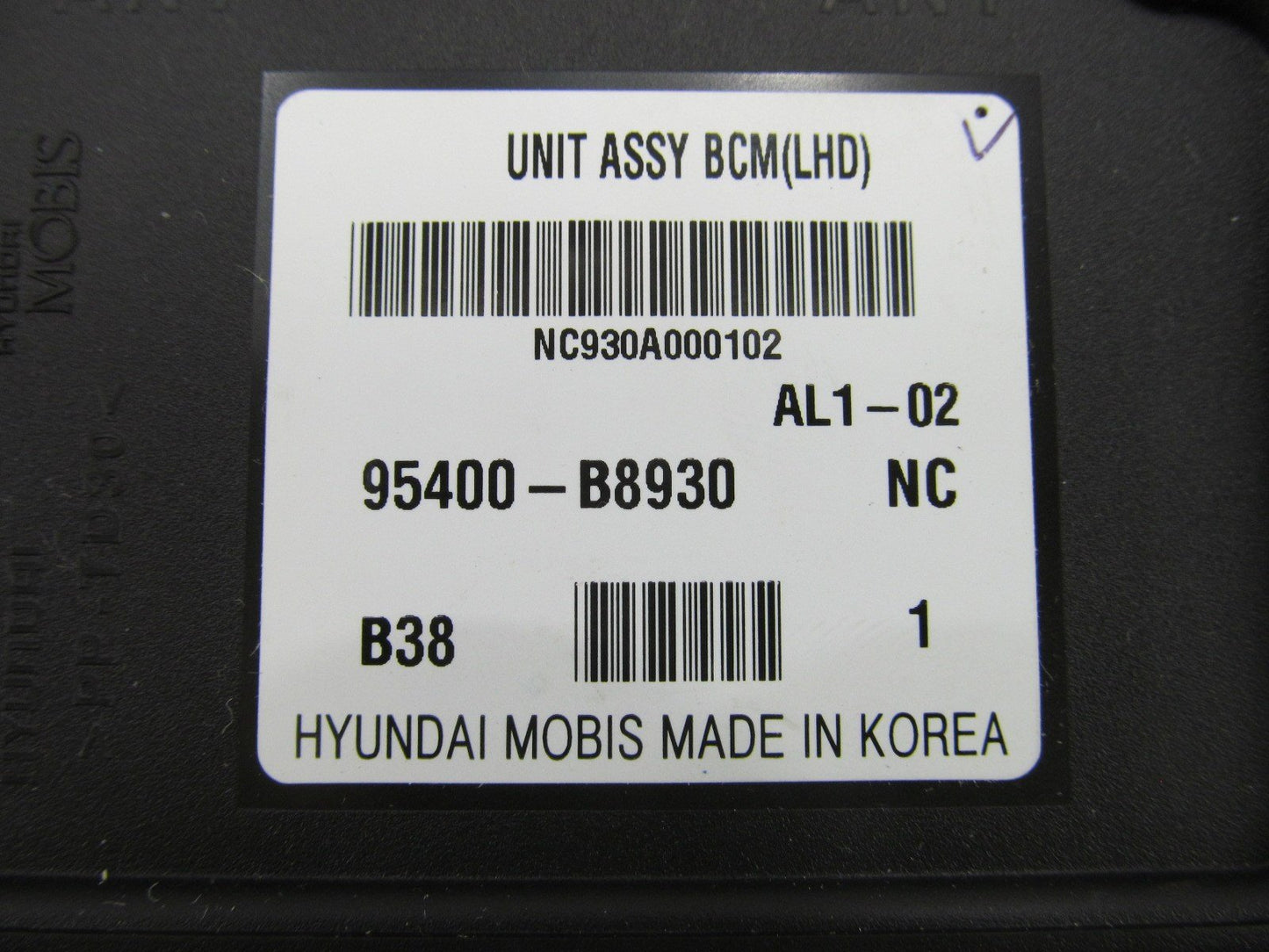 NEW - OEM 95400B8930 Brake Control Module And Receiver Unit Assembly