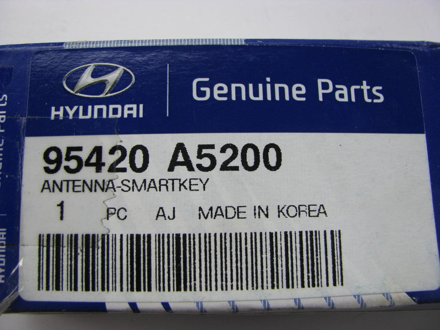 NEW - OEM GENUINE Keyless Entry Antenna For Hyundai 95420A5200
