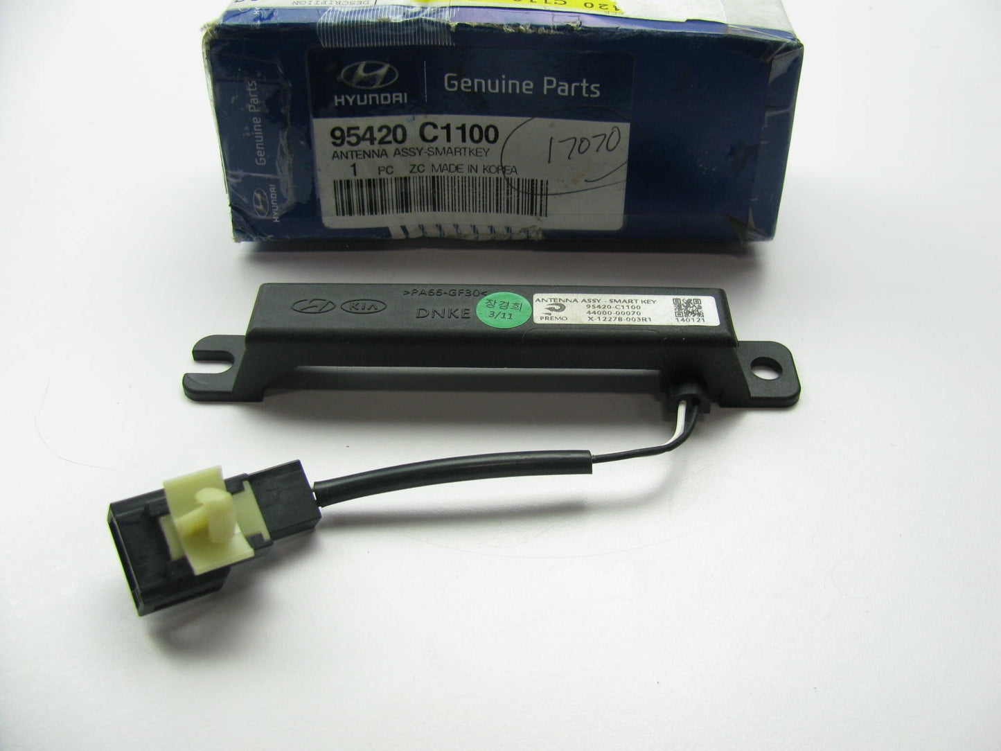 NEW - OEM Smart Key Antenna Receiver For 2015 Hyundai Sonata  95420C1100