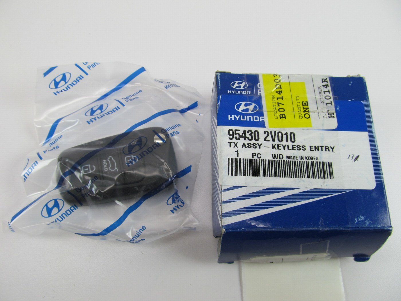 New Genuine Keyless Entry Remote Fob SEKS-AM08FT OEM For 12 Veloster 954302v010