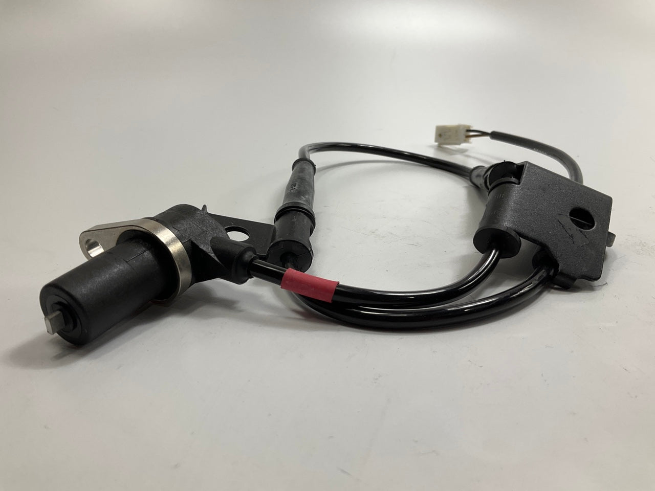 NEW - OEM 9568038600 Rear Right ABS Wheel Speed Sensor For Hyundai