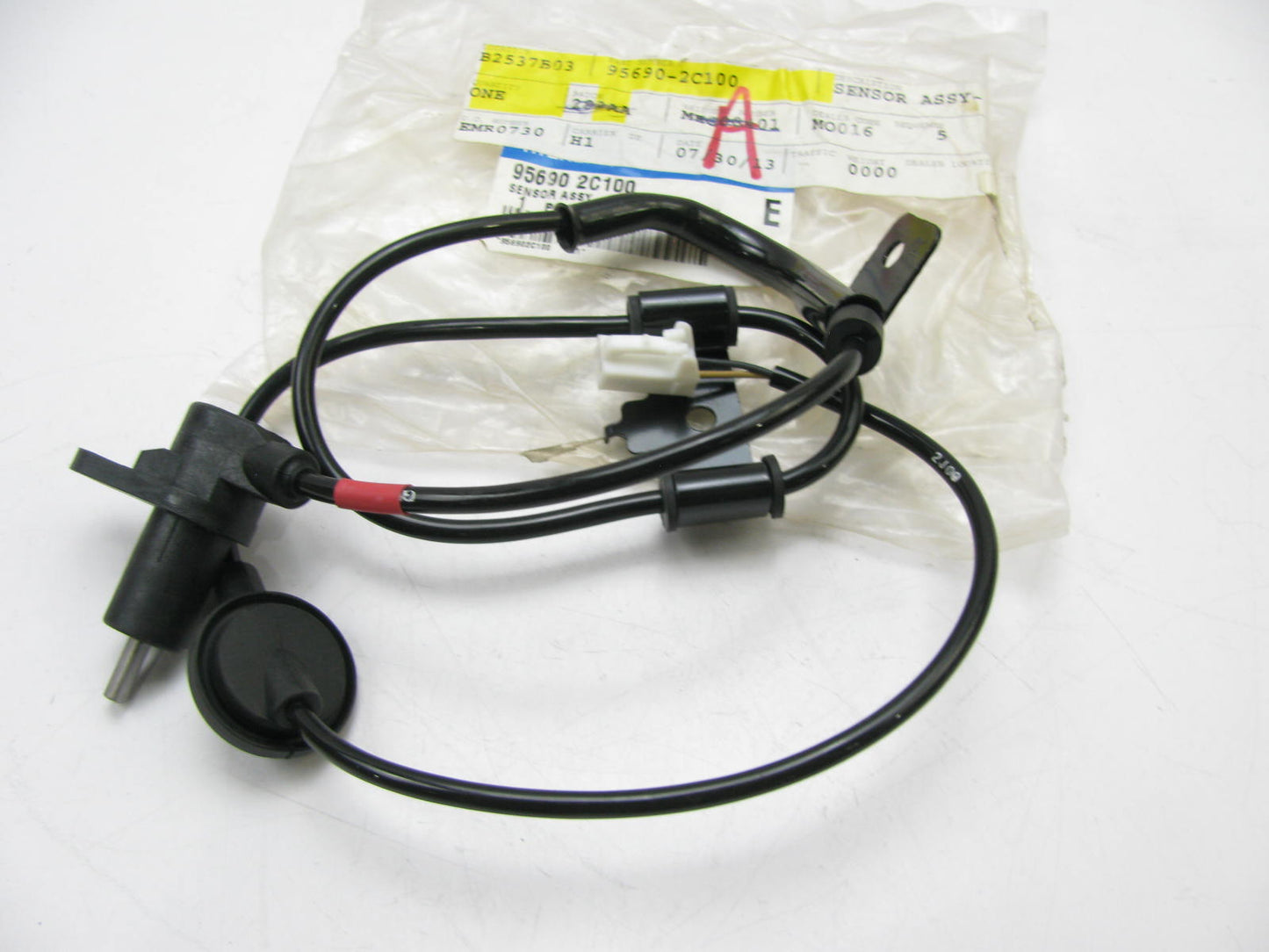 Rear Right Passengers Side ABS Wheel Speed Sensor OEM For 2003-2004 Tiburon
