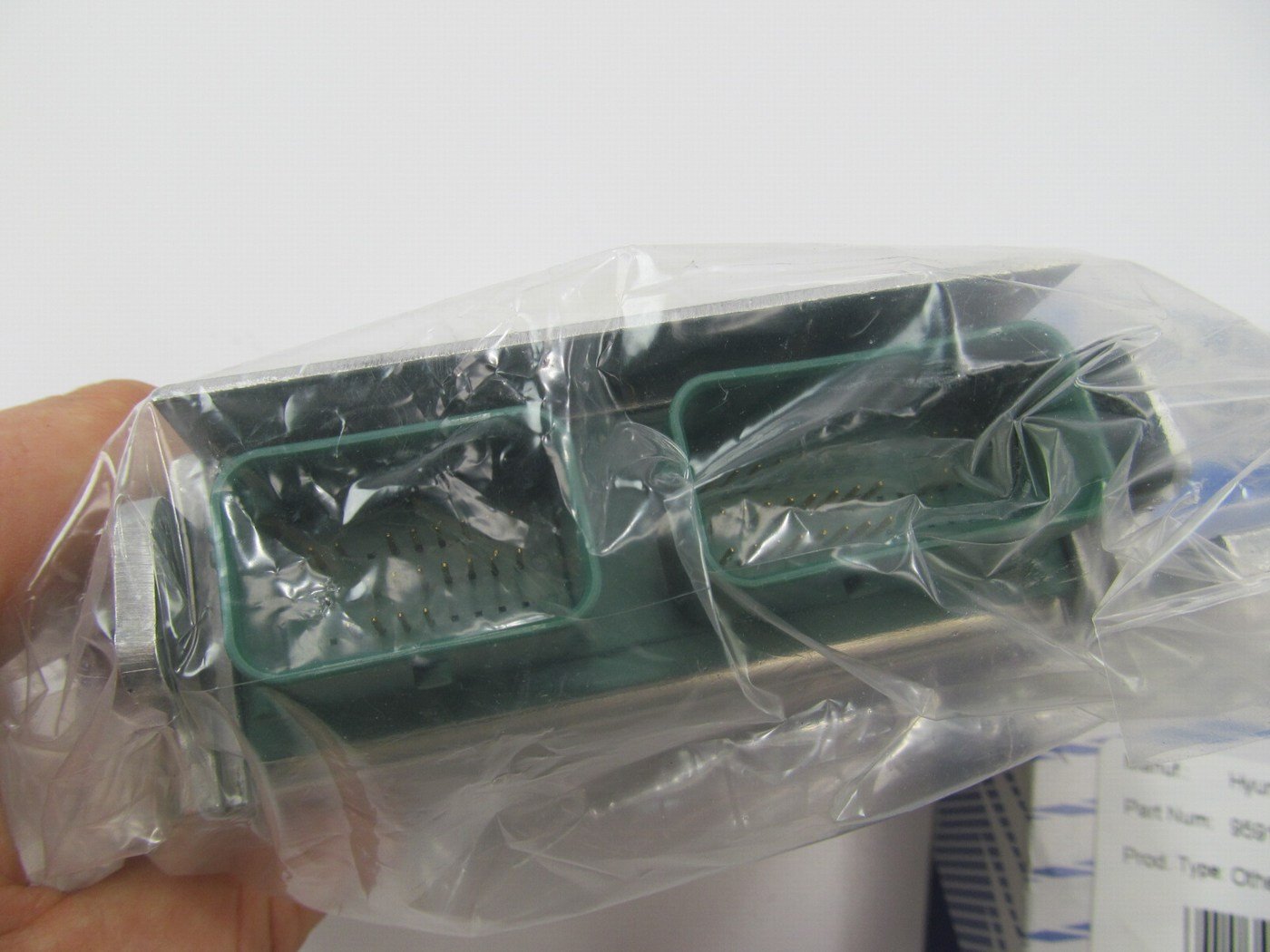 New Sealed OEM SRS Control Module For 2012-2013 Hyundai Accent 959101R210