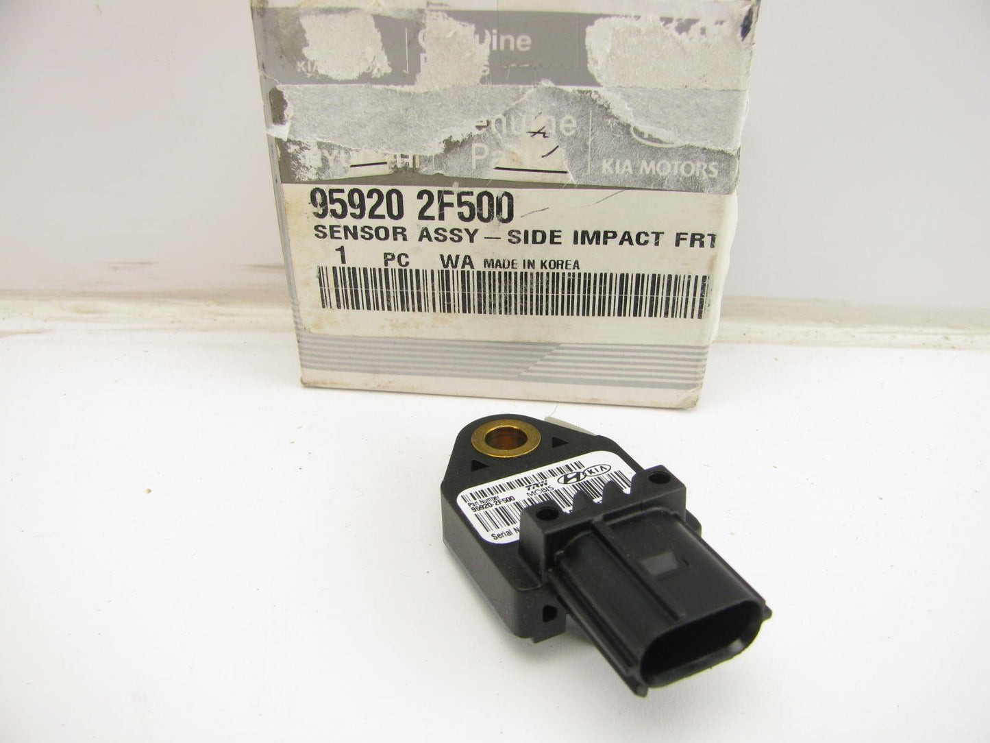 Front Side SRS Impact Crash Sensor OEM For 2006-12 Kia Sedona, 2007-08 Entourage