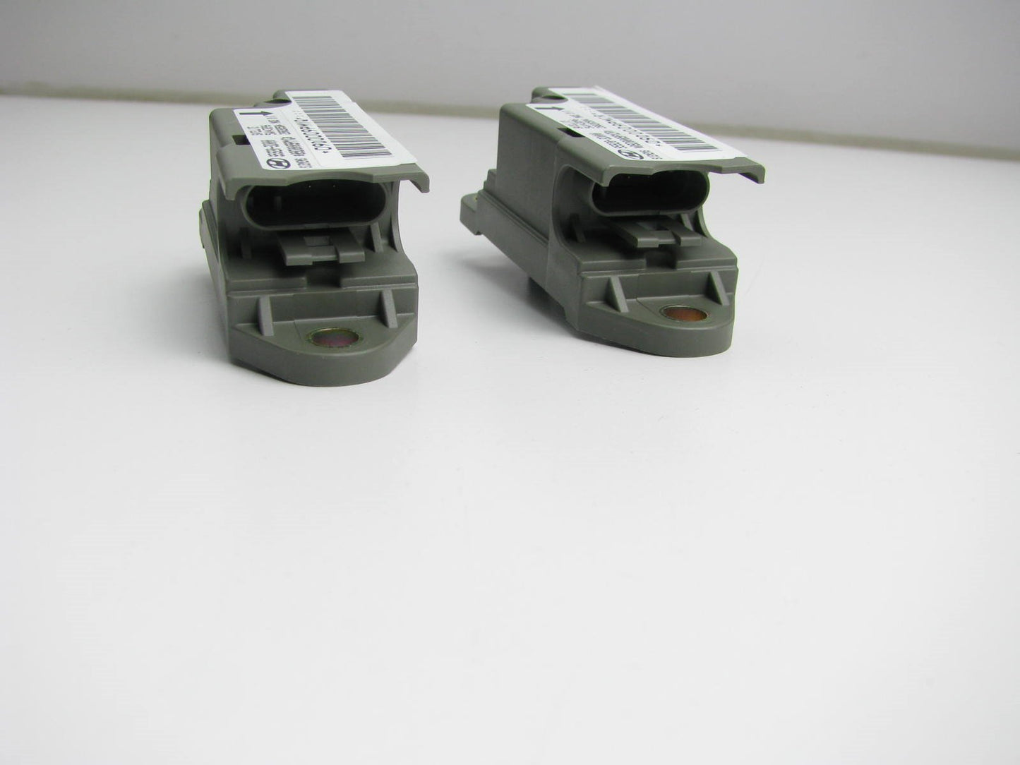 NEW - OEM Genuine SRS Side Crash Impact Sensor OEM For 01-05 Sonata 959203DA00
