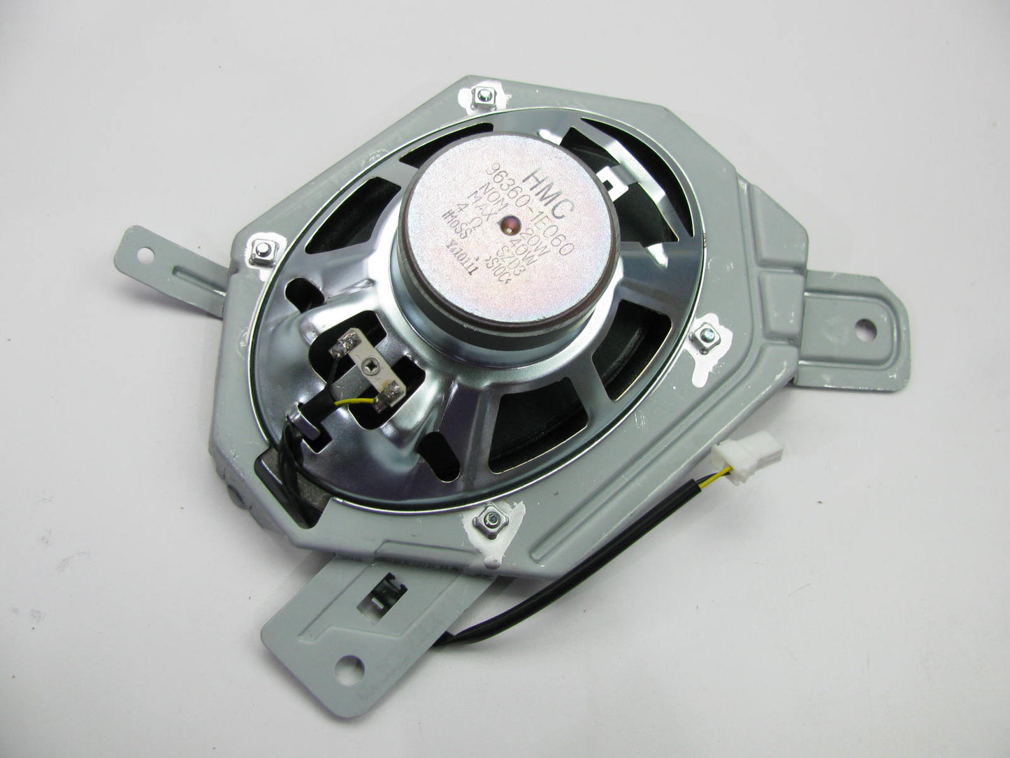 New OEM Right Rear Speaker 963601E060 For 2007-2011 Hyundai Accent Hatchback