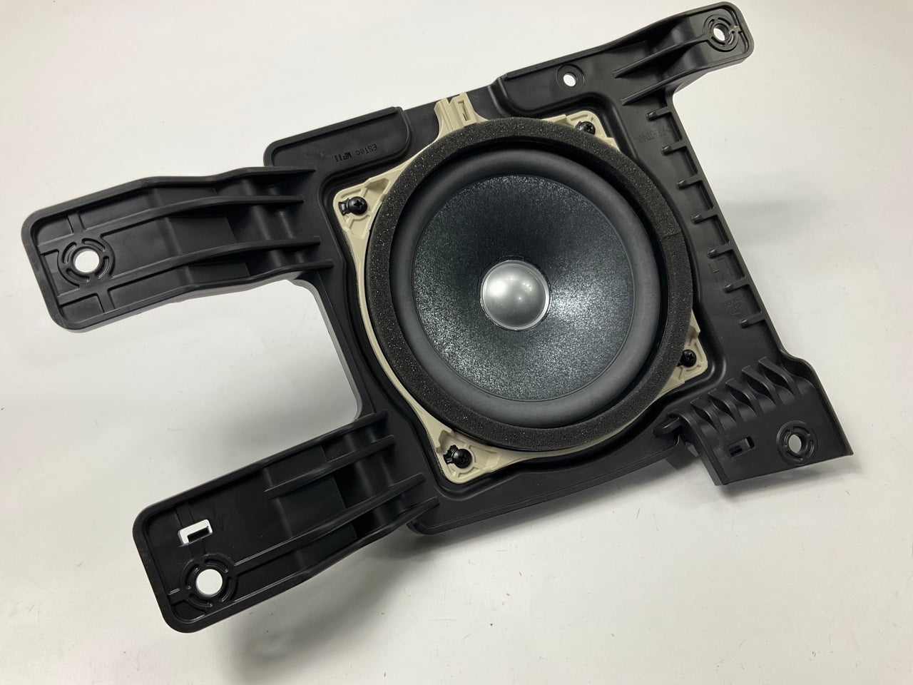 NEW Rear Door Speaker OEM For 2012-2017 Hyundai Veloster 963602V110