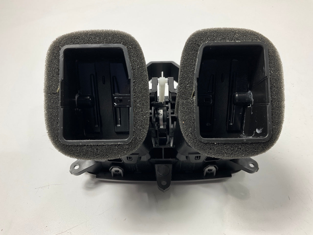 NEW Gray Center Console A/C Air Vents OEM For 2015-2019 Sonata 97040C1000TGG