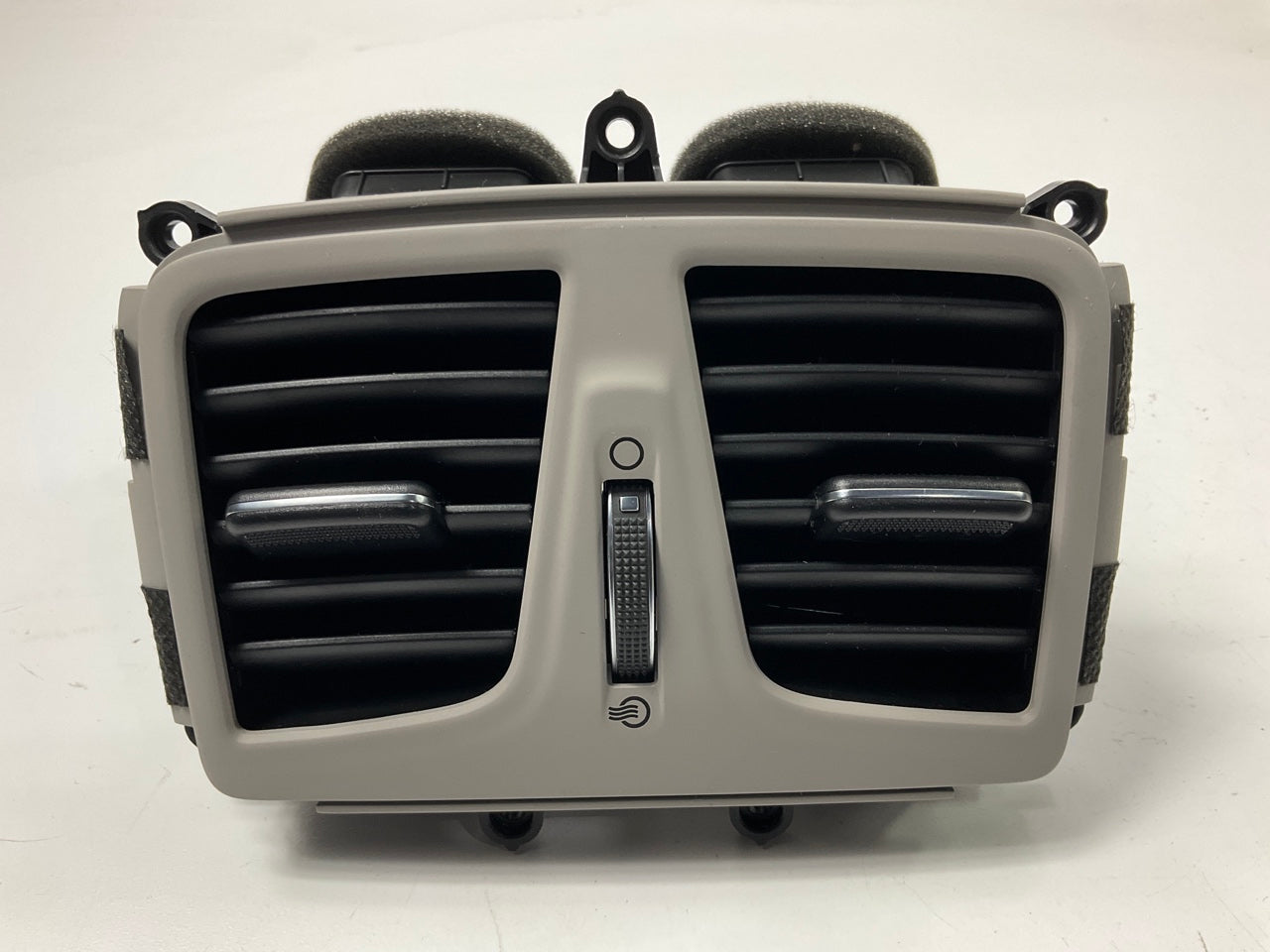 NEW Gray Center Console A/C Air Vents OEM For 2015-2019 Sonata 97040C1000TGG