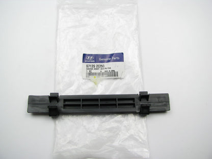 NEW GENUINE Cabin Air Filter Retainer Cover OEM For 2006-2009 Hyundai Tucson