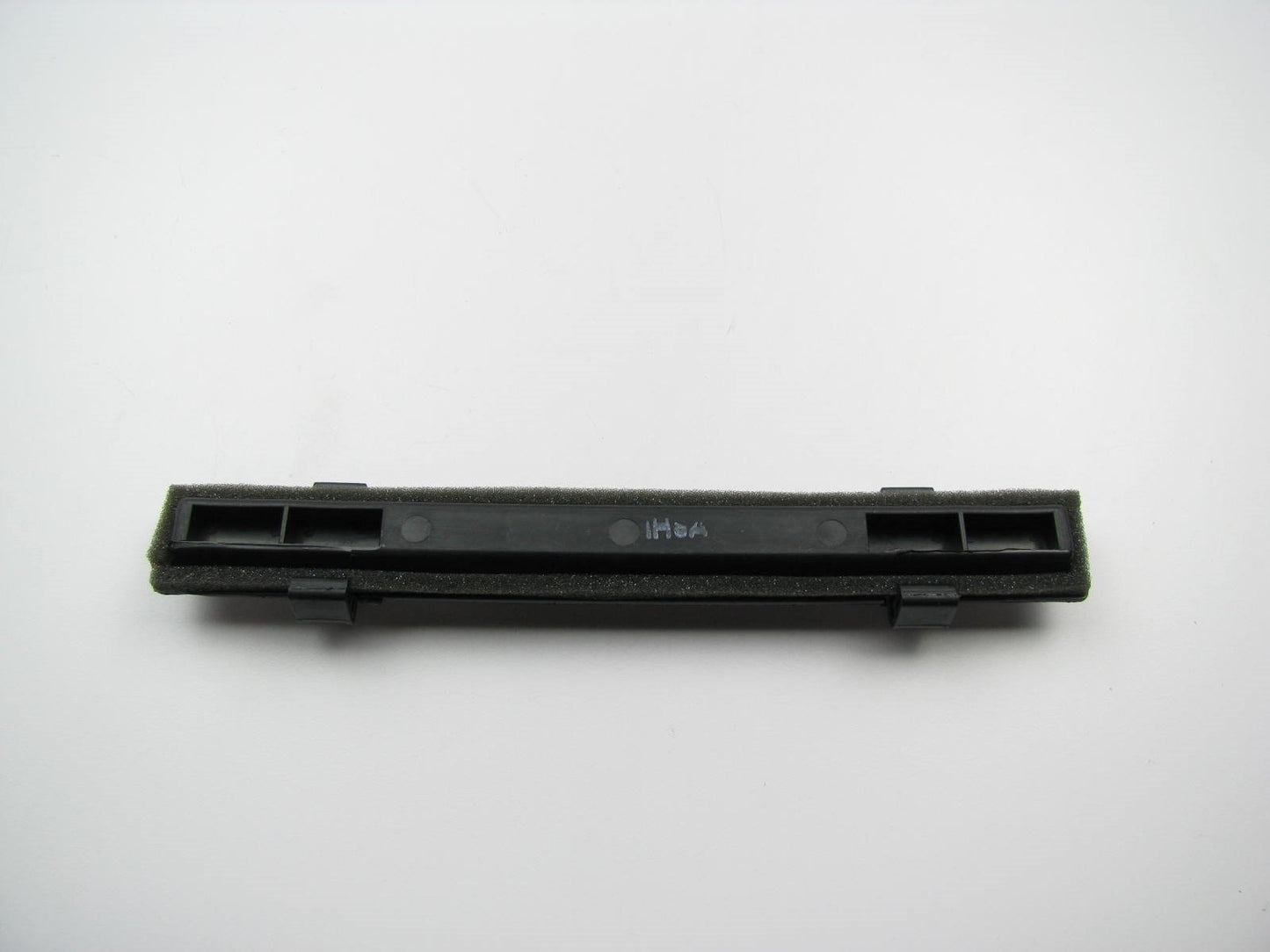 NEW GENUINE Cabin Air Filter Retainer Cover OEM For 2006-2009 Hyundai Tucson