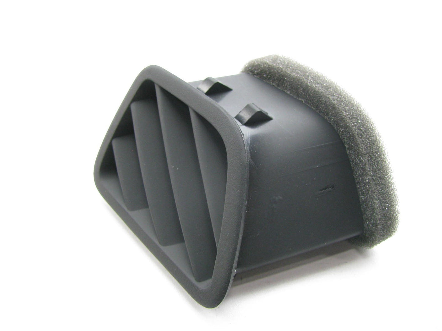 LEFT Side Windshield Defrost Air Vent Outlet Nozzle BLACK OEM For 09-14 Genesis