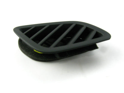 New Right Dash Defrost Grille Air Vent Nozzle OEM For 15-17 Sonata 97393C1000TRY