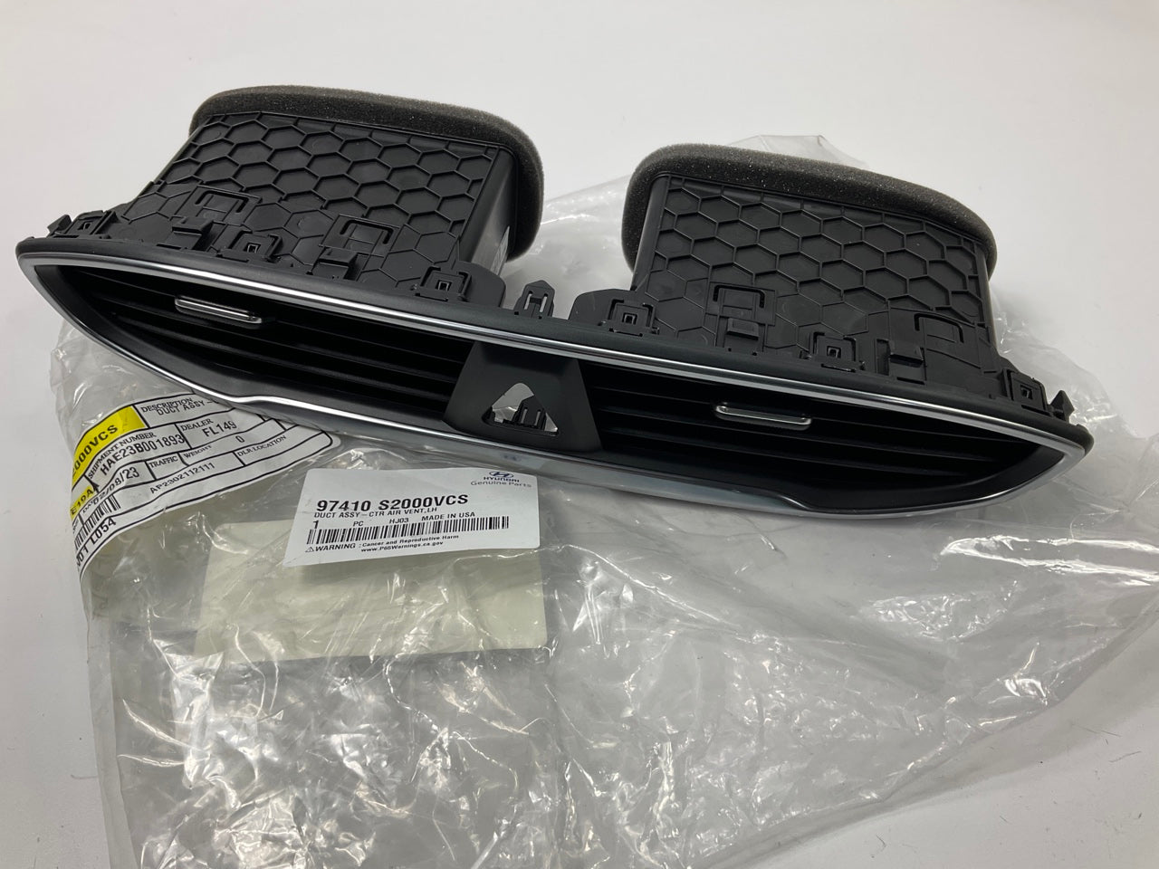Center Left Drivers Side A/C Air Vent For 19-23 Hyundai Santa Fe 97410S2000VCS