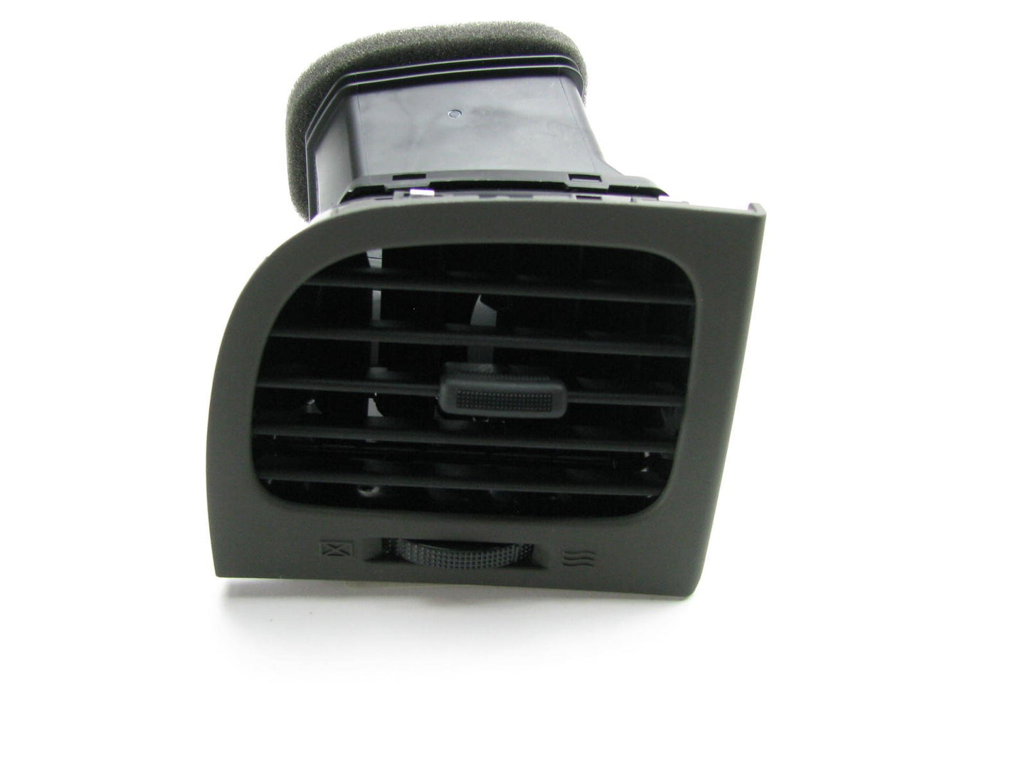 New OEM A/C Heater Side Air Vent Duct Bezel Right Passenger For 08-09 Accent