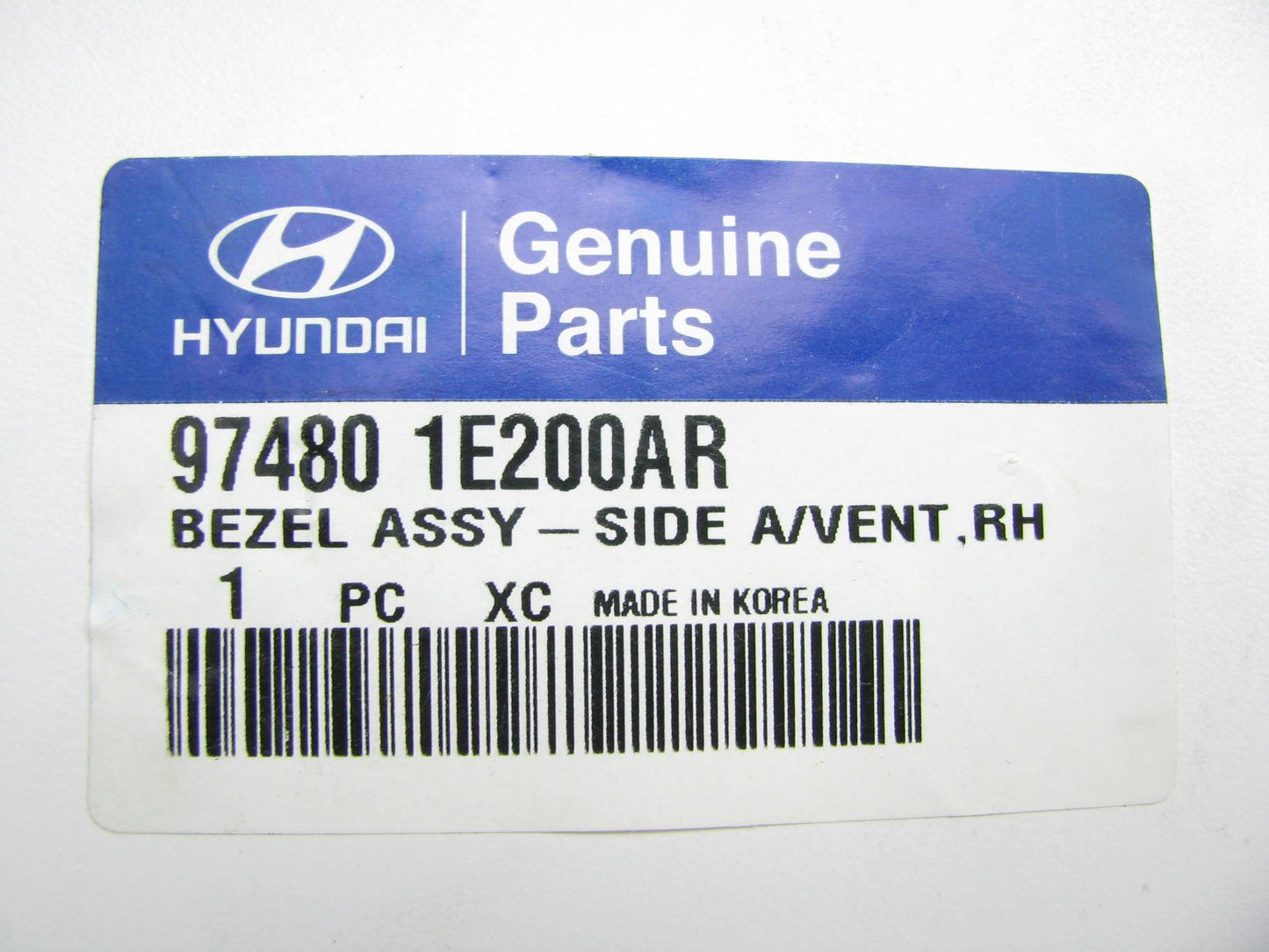 New OEM A/C Heater Side Air Vent Duct Bezel Right Passenger For 08-09 Accent