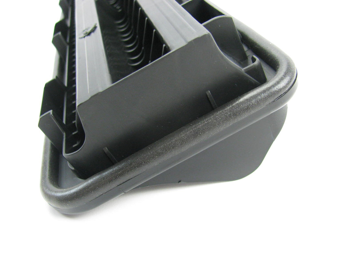 NEW - OEM G97510B1000 Quarter Panel Air Outlet Vent For 2015-16 Genesis