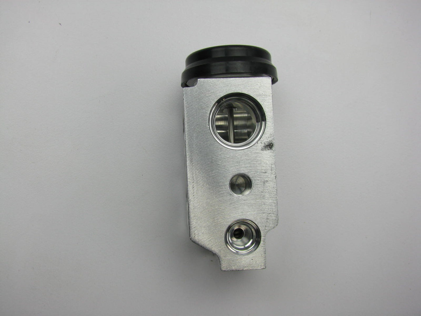 NEW GENUINE A/C Expansion Valve OEM For Hyundai 976041G001