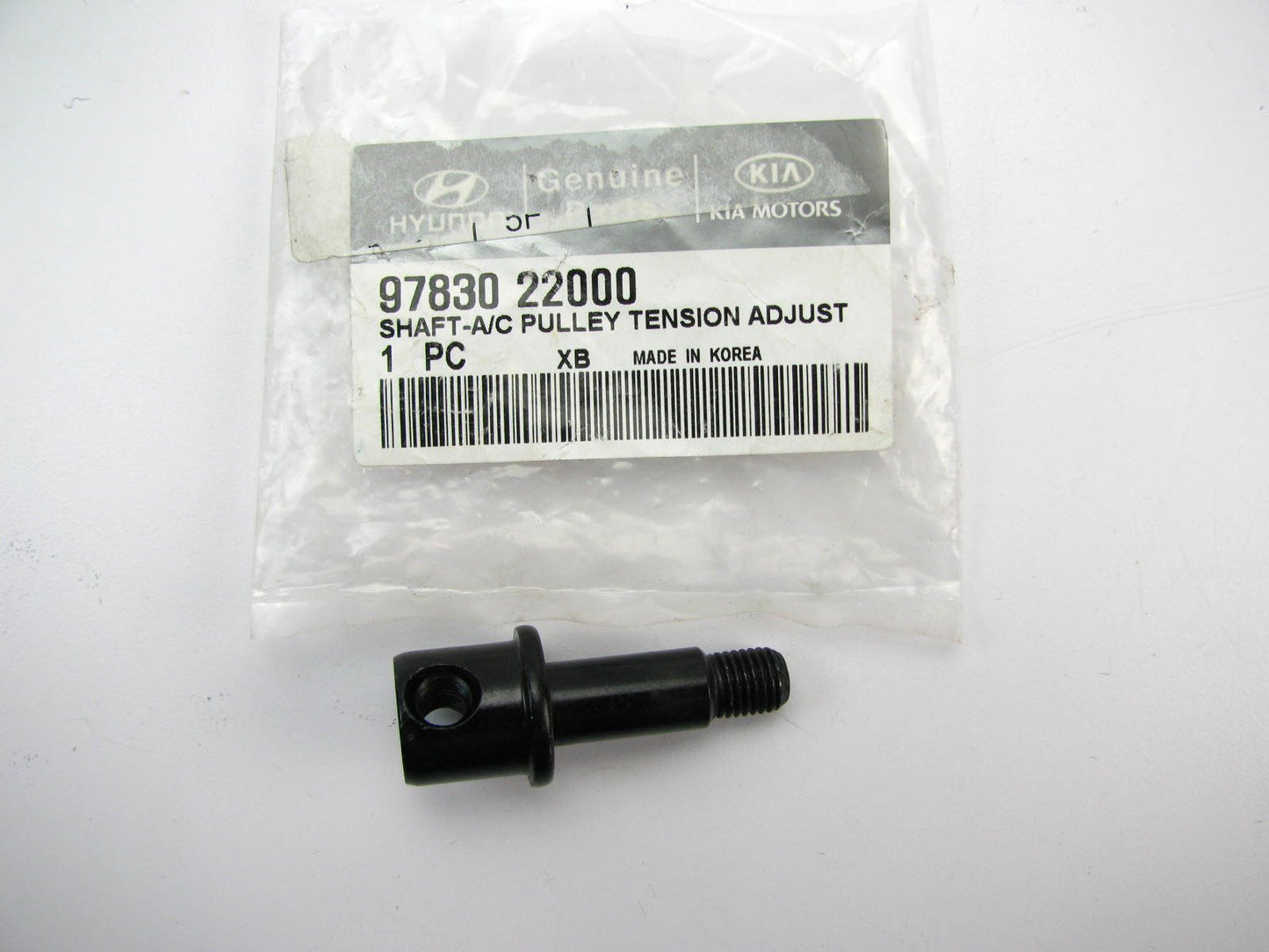 9783022000 AC Condensor Compression Pully Tensioner Shaft OEM For Hyundai