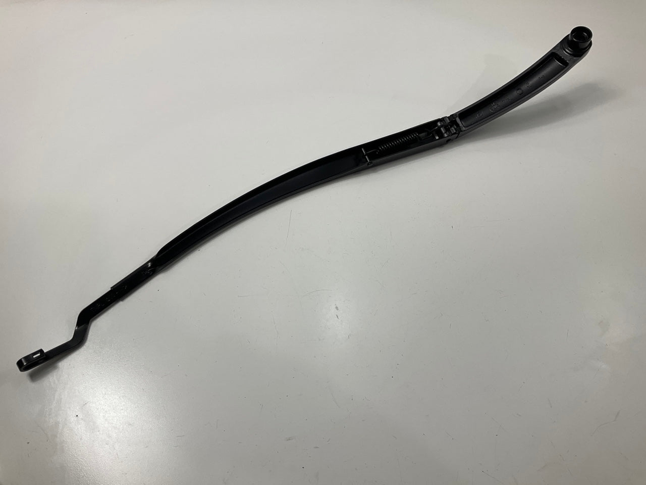 NEW Right Passengers Windshield Wiper Arm OEM For 2019-2023 Santa Fe 98321S1000