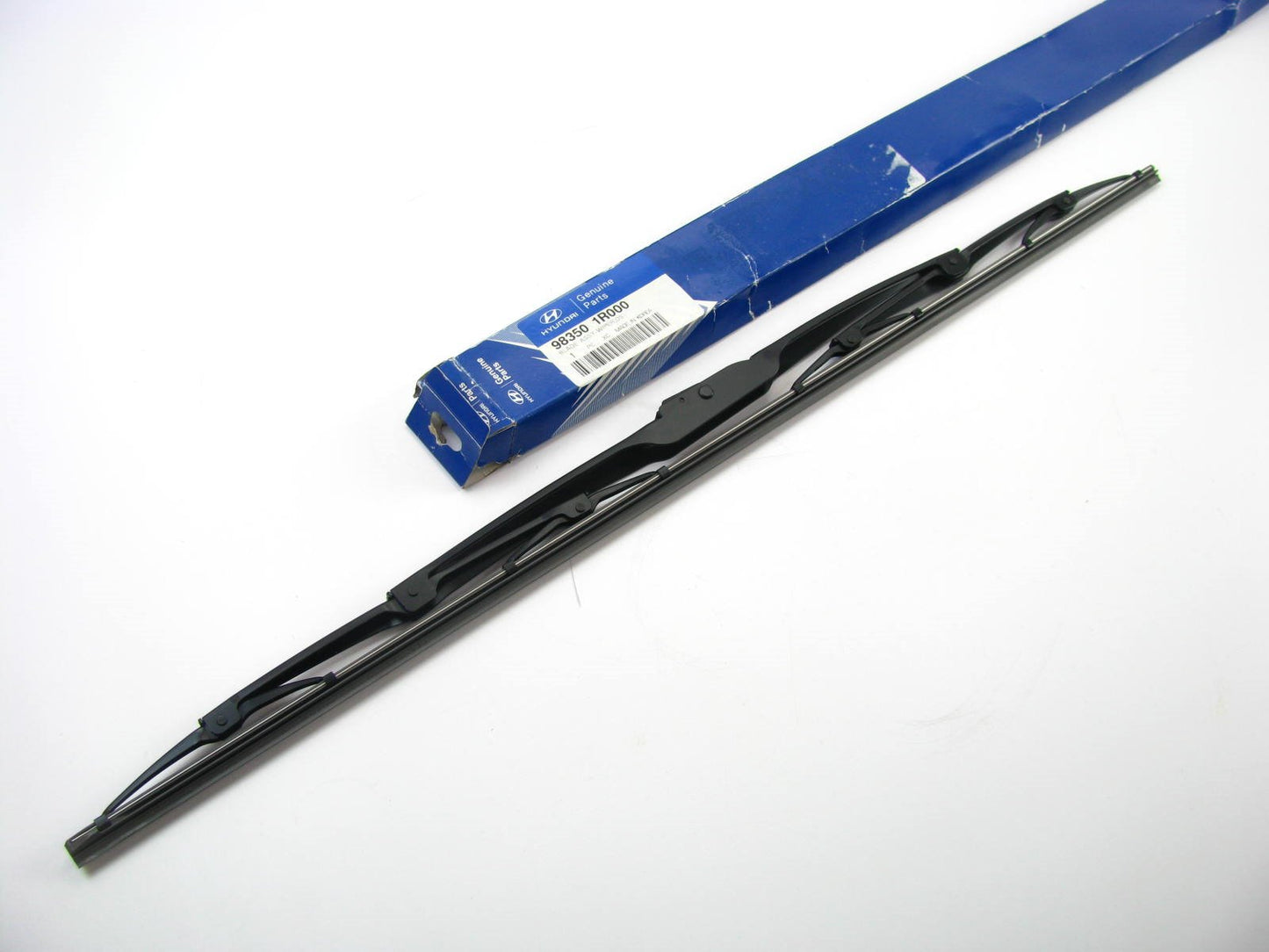 NEW GENUINE OEM Left Driver Side Windshield Wiper Blade For Hyundai 983501R000