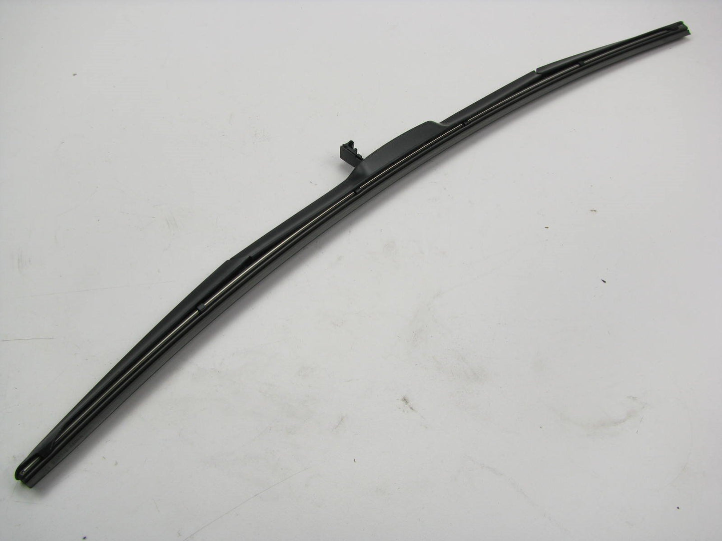 New Left Drivers Side Windshield Wiper Blade For 10-15 Hyundai Sonata 983503S000