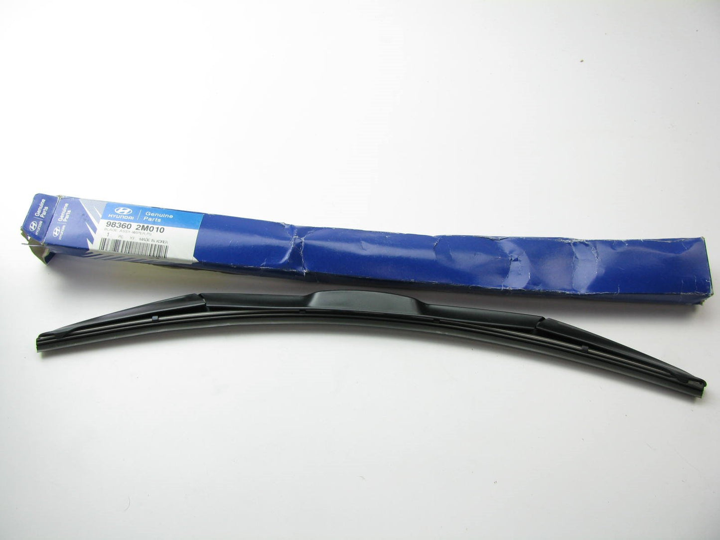 NEW GENUINE Right Side Windshield Wiper Blade OEM For 10-16 Genesis Coupe