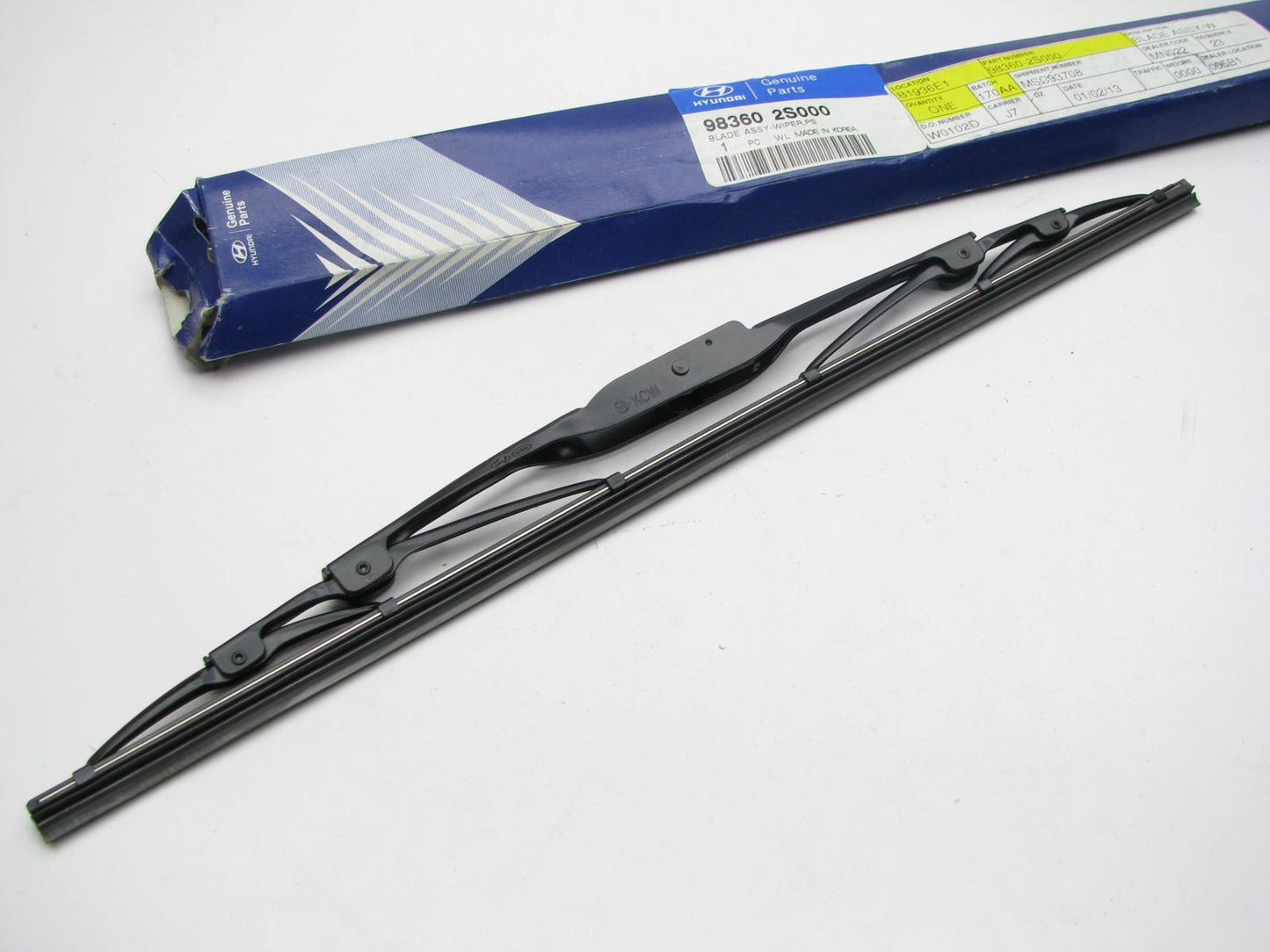 New Genuine RIGHT Passenger Side Windshield Wiper Blade OEM For 2010-2015 Tucson