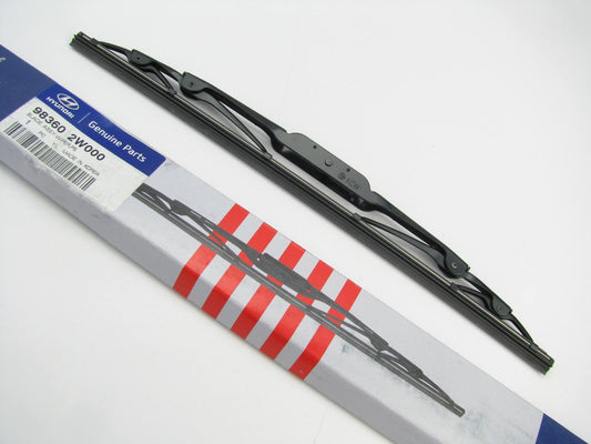 983602W000 Front Right Windshield Wiper Blade OEM For Hyundai Santa Fe 2013-2014