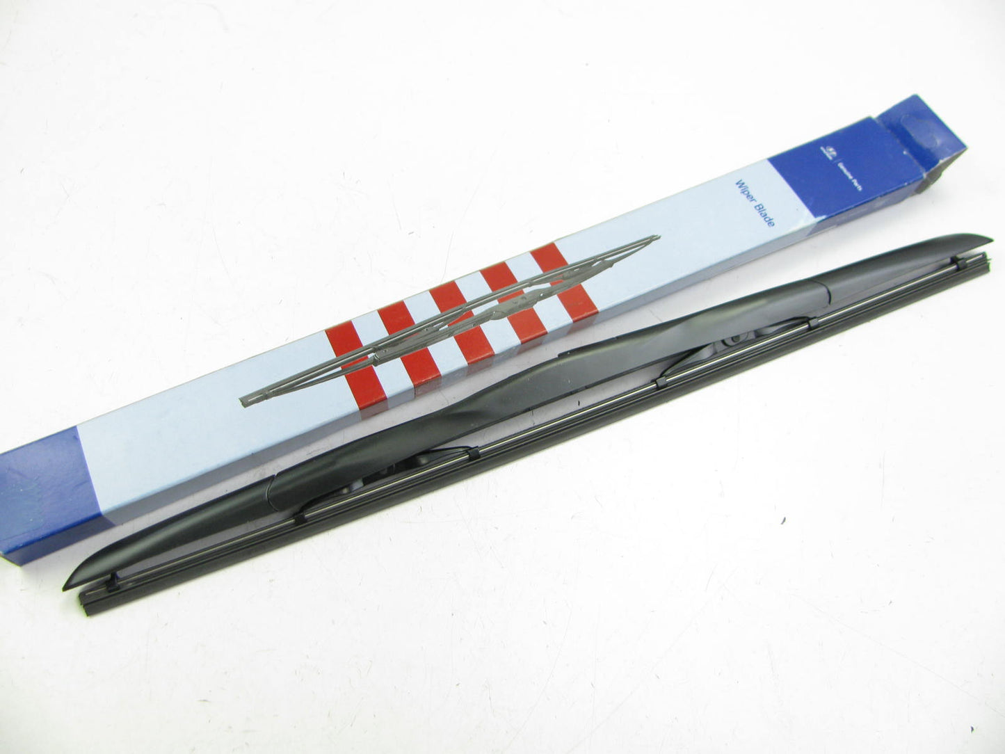 NEW - OEM 98360A9500 Front Right Windshield Wiper Blade For Hyundai