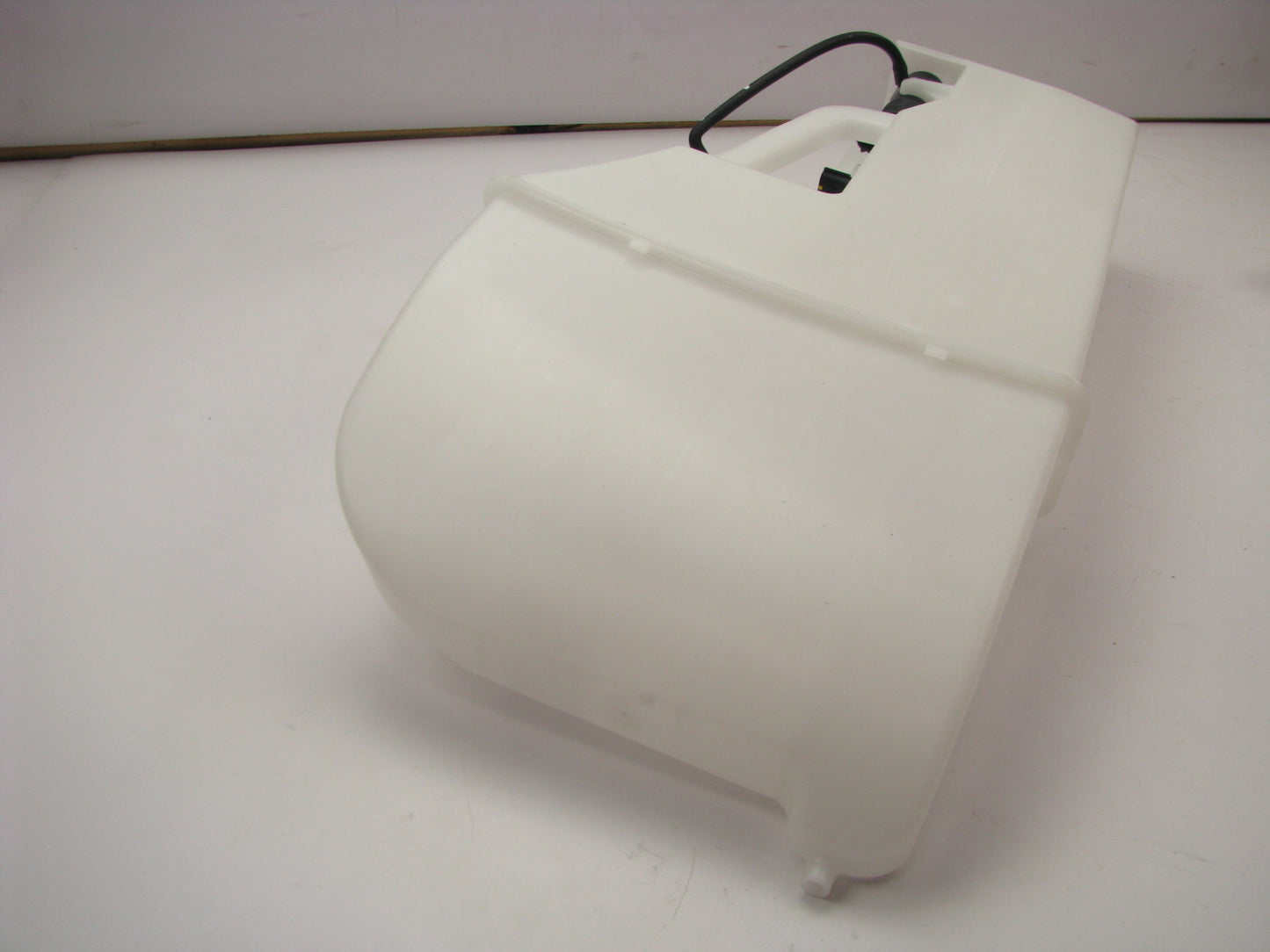 NEW GENUINE Windshield Washer Reservoir & Pump OEM For 2017-2019 Genesis G90