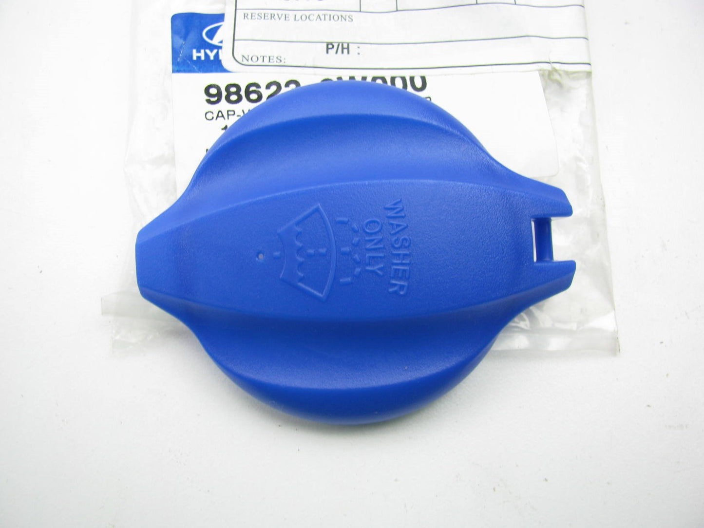 NEW GENUINE OEM Washer Fluid Reservoir Cap For 2013-2019 Santa Fe 986232W000