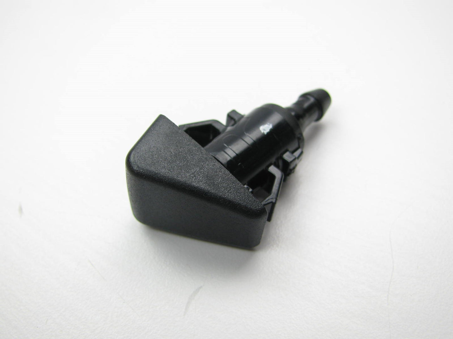 New Front Windshield Washer Nozzle Right Passenger For 12-14 Accent 986301R800