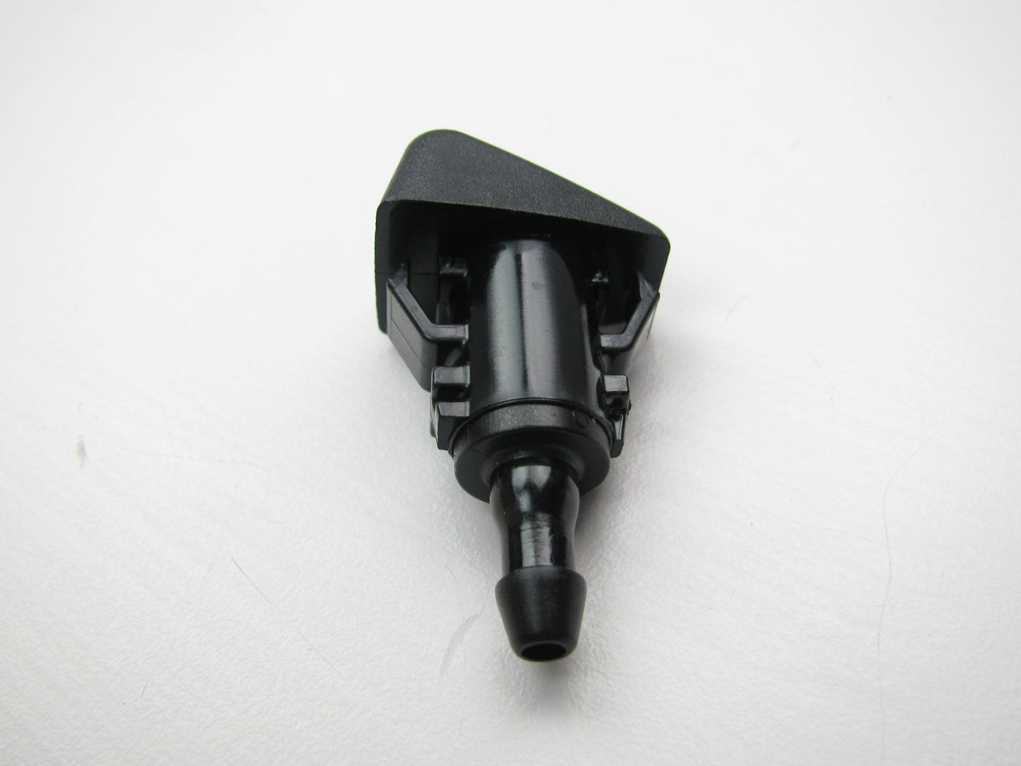 New Front Windshield Washer Nozzle Right Passenger For 12-14 Accent 986301R800