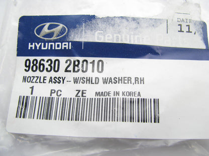 Right Passengers Side Windshield Washer Nozzle OEM For 2010-12 Hyundai Santa Fe
