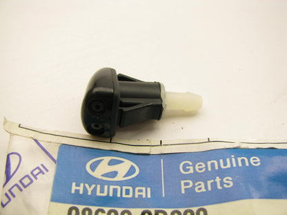 NEW GENUINE Windshield Wiper Washer Nozzle OEM For Hyundai 986303D000