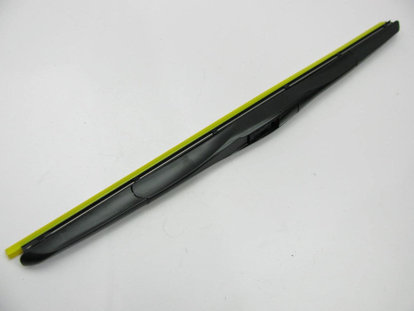 NEW - OEM 99H09AK018H Front Right Aero Windshield Wiper Blade, 18'' For Hyundai