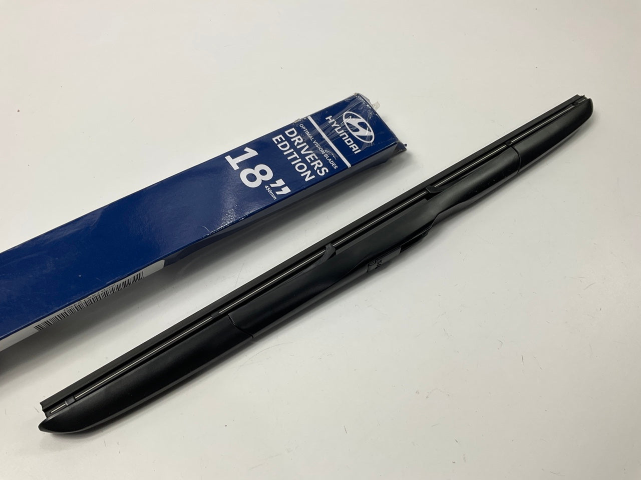 NEW GENUINE 18'' Windshield Wiper Blade OEM For Hyundai 99H09AKA18H