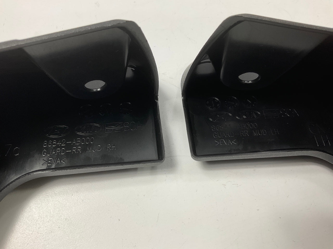 NEW Rear Splash Guards / Mud Flaps OEM For 21-23 Hyundai Elantra ABF46AKF00