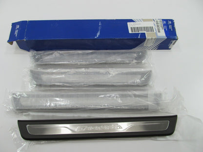 NEW GENUINE Aluminum Door Sill Scuff Plates OEM For 2013-2018 Hyundai Santa Fe
