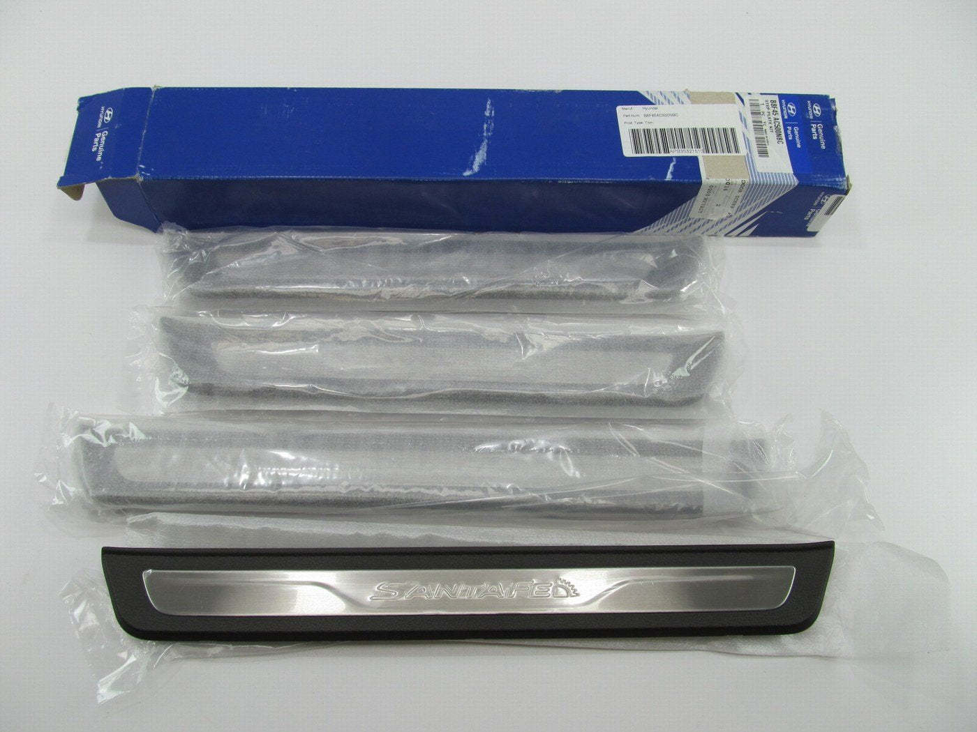 NEW GENUINE Aluminum Door Sill Scuff Plates OEM For 2013-2018 Hyundai Santa Fe