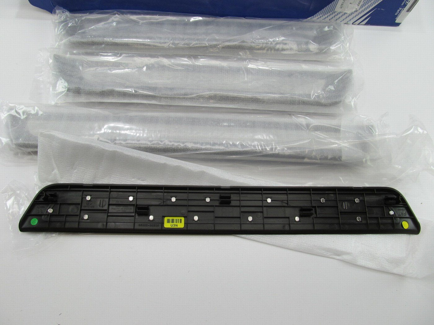 NEW GENUINE Aluminum Door Sill Scuff Plates OEM For 2013-2018 Hyundai Santa Fe