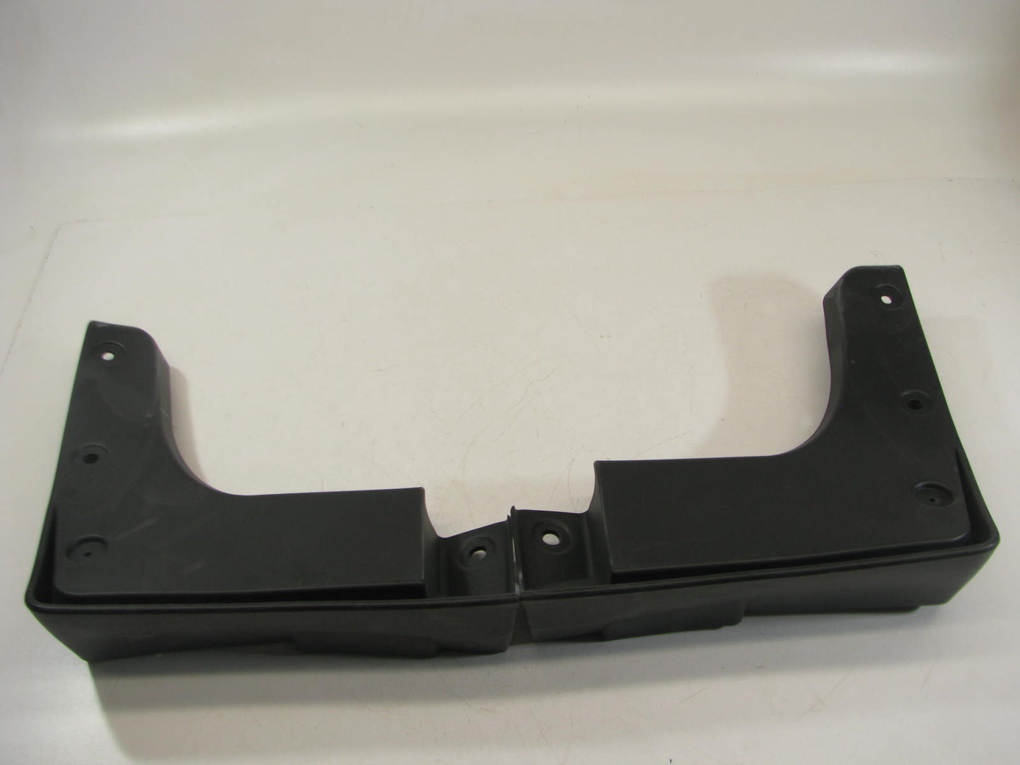 NEW GENUINE OEM C1F46AC000 Front Splash Guards Mud Flaps For 2015 Hyundai Sonata