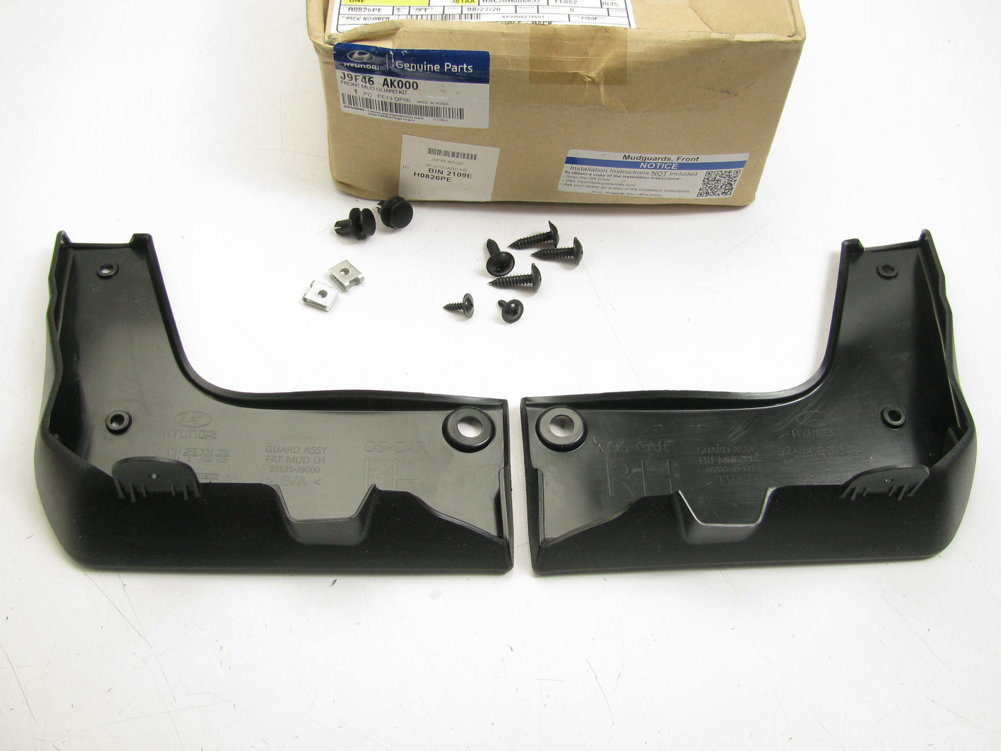 NEW - OEM J9F46AK000 Front Mud Splash Guard Set For 2018-2023 Hyundai Kona