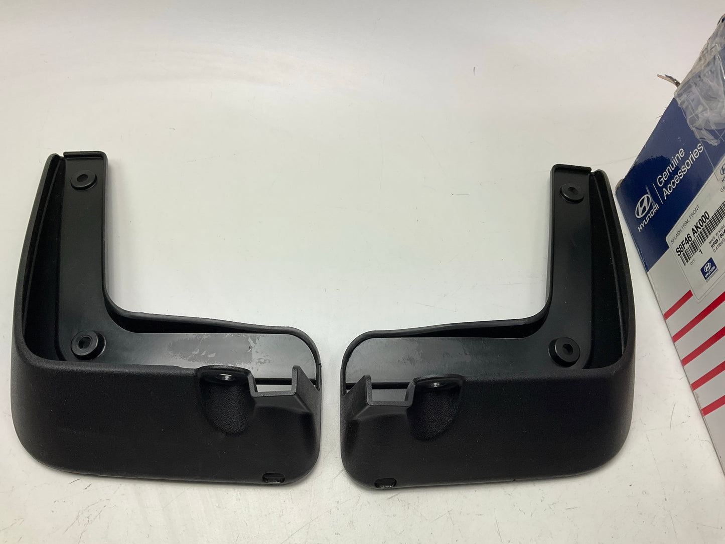 MISSING HARDWARE - NEW OEM Front Splash Guards / Mud Flaps For 20-23 Palisade