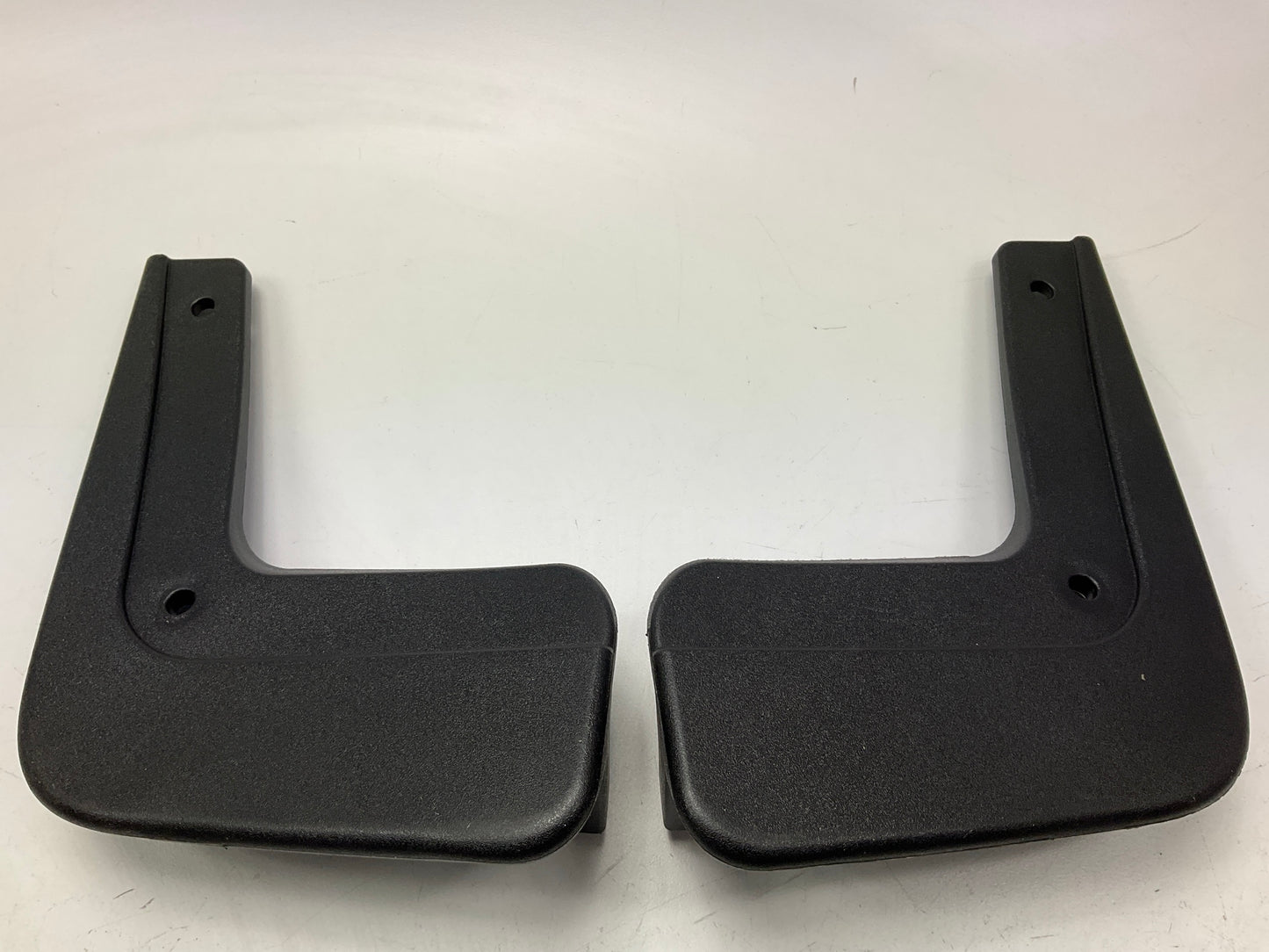 MISSING HARDWARE - NEW OEM Front Splash Guards / Mud Flaps For 20-23 Palisade