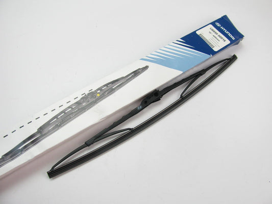NEW GENUINE OEM For Hyundai U889000016 16'' Right Windshield Wiper Blade