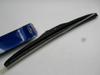 New Genuine Right Windshield Wiper Blade OEM For 15-16 Genesis U889000016H