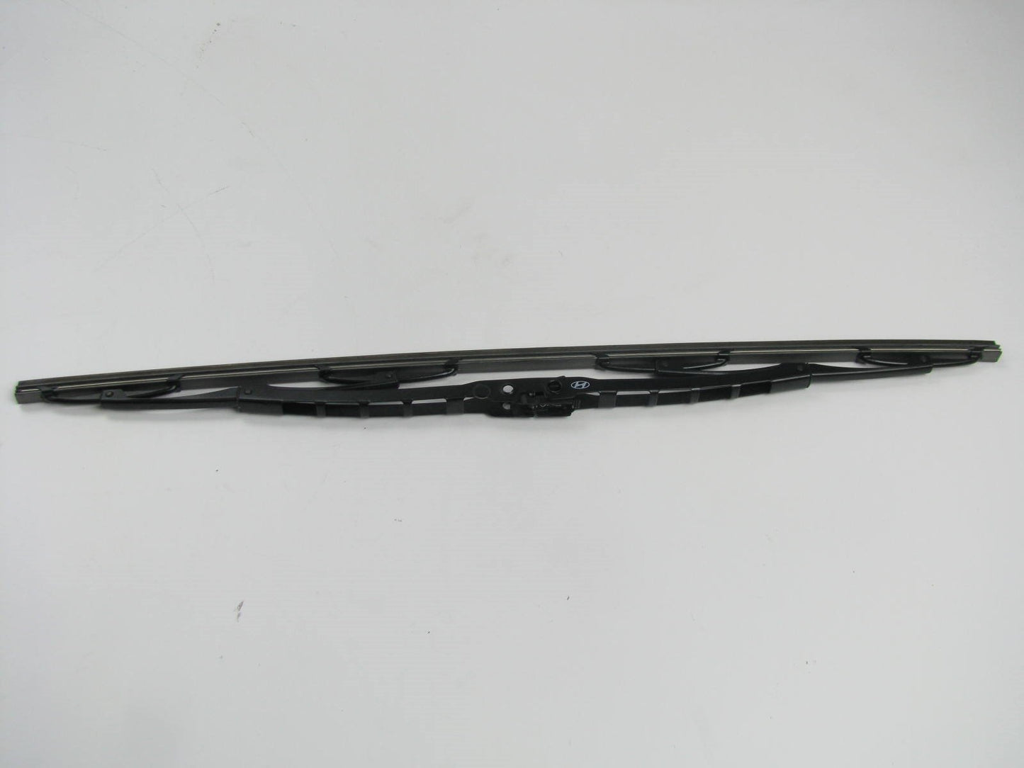New OEM Windshield Wiper Blade Right Passengers 20 Inch For Hyundai U889000020